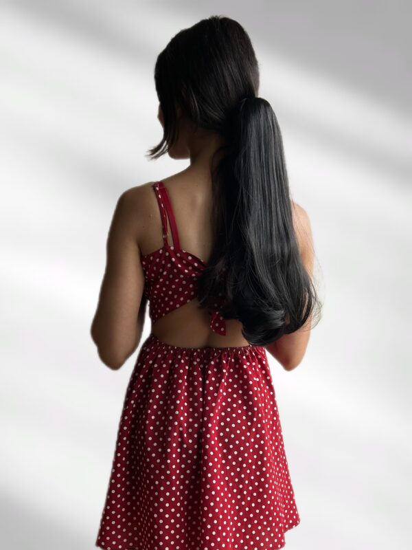 Straight Brown Pony (Claw Clip)